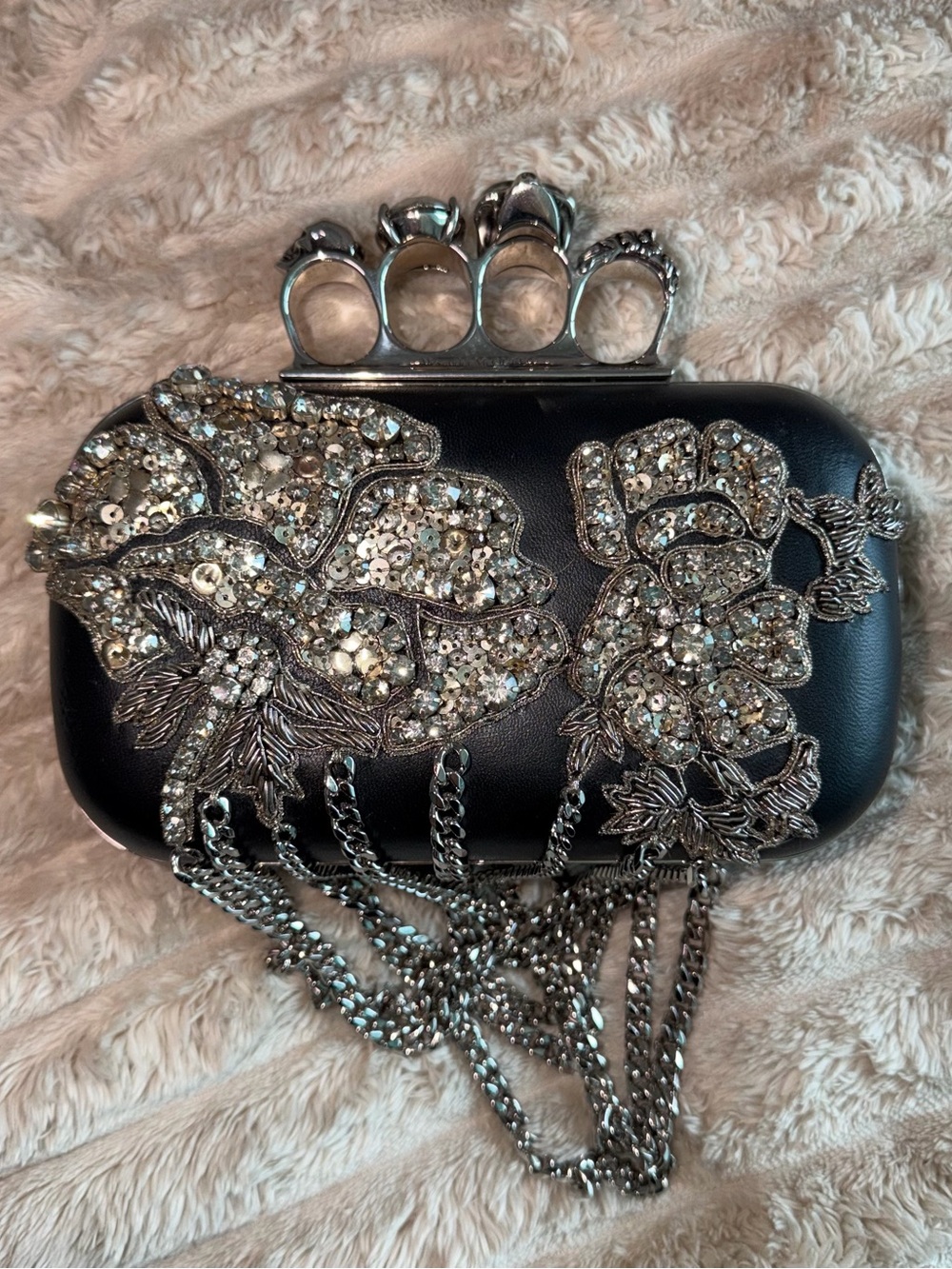ALEXANDER MCQUEEN RUNWAY Embellished Black Floral Knuckle-Handle Clutch - Picture 3 of 6